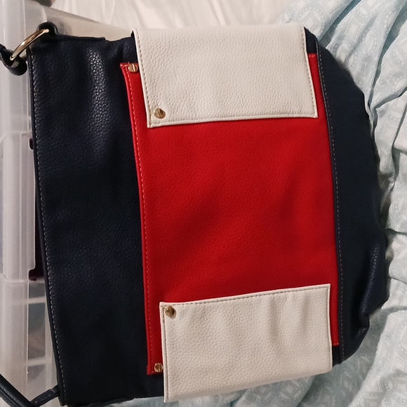 Red white navy. Leather handbag. Never used. 11in high 3.5 bottom 12 in wide. - Picture 12 of 12